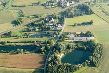 Drohnenaufname von Drusenheim im Bundesland Bas-Rhin, Frankreich