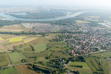 Drusenheim im Bundesland Bas-Rhin, Frankreich von einer Drohne aus