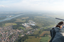 Drusenheim im Bundesland Bas-Rhin, Frankreich von oben gesehen